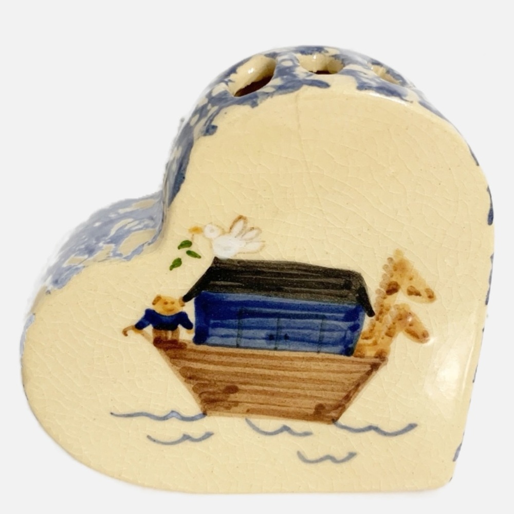 Roseville Pottery Stoneware Heart Shaped Noah’s Ark Motif Decor Sponge Piece